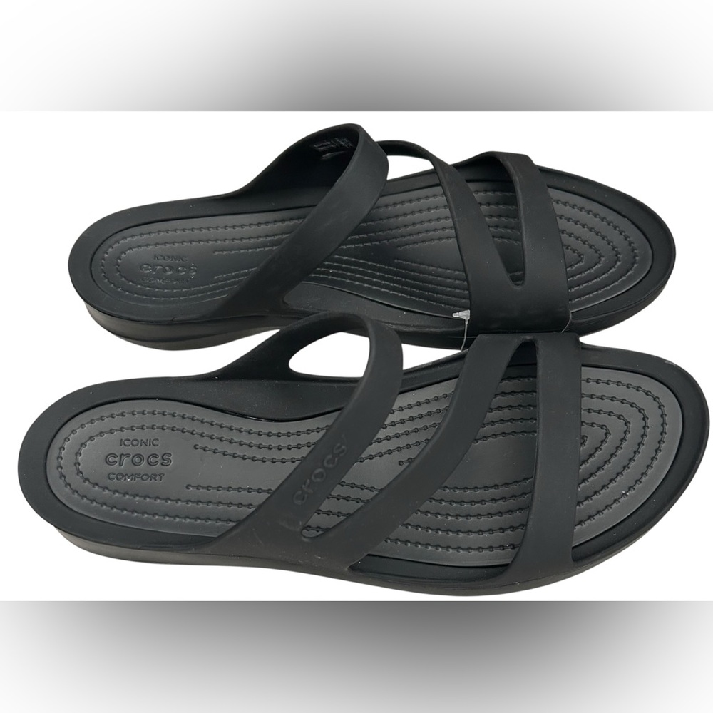 NWT CROCS Swiftwater Black Sandals SZ 9